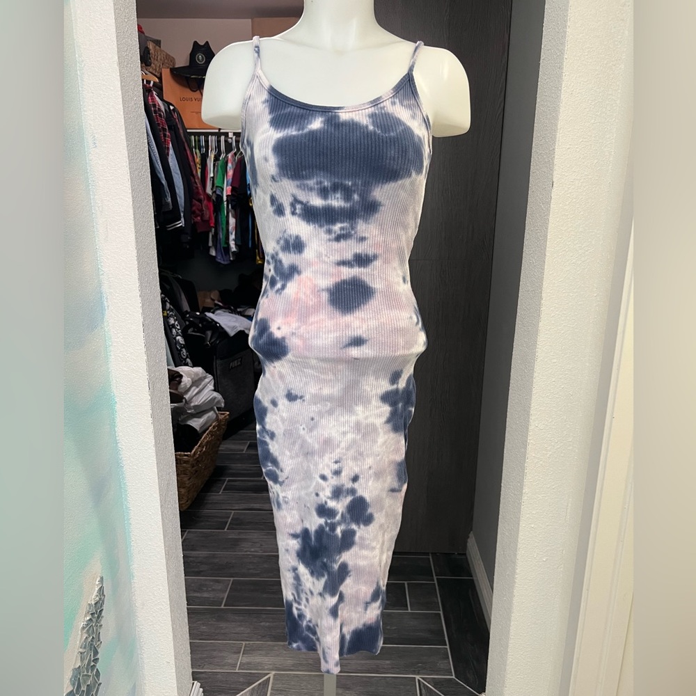 Amante Blue & Pink Tie Dye Midi Dress